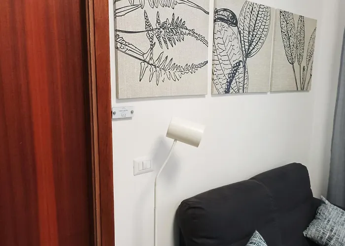 לינה וארוחת בוקר Casa Carrella