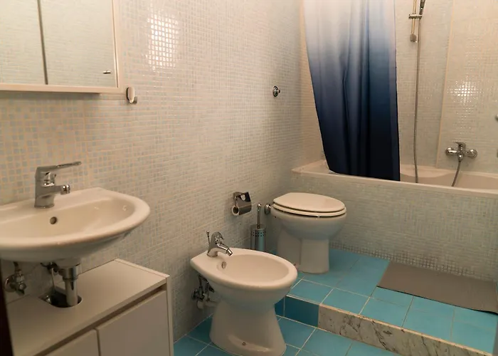 לינה וארוחת בוקר Casa Carrella 4*